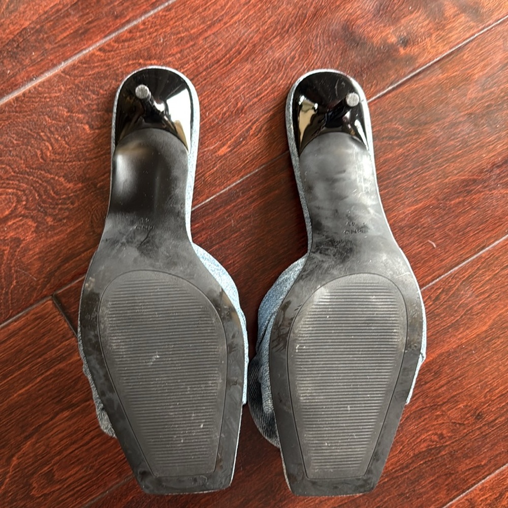 Mango Rosette Heels - Picture 4 of 7